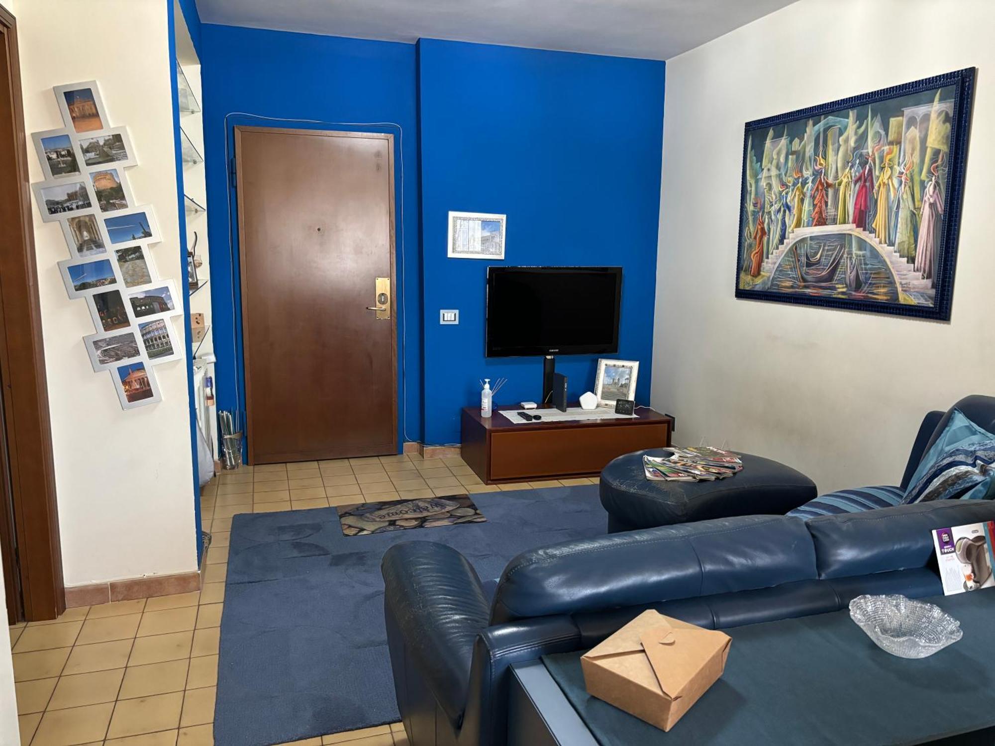 Grelly's House - In - 50 Meters From The Metro Apartment Rom